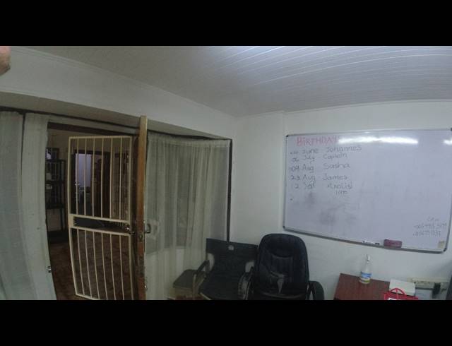 1,042M² OFFICE TO LET IN FLORIDA PARK